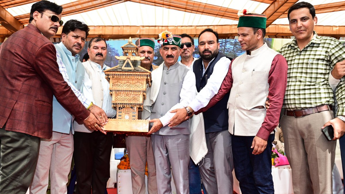 Himachal CM Sukhu receives wooden temple replica in Shimla