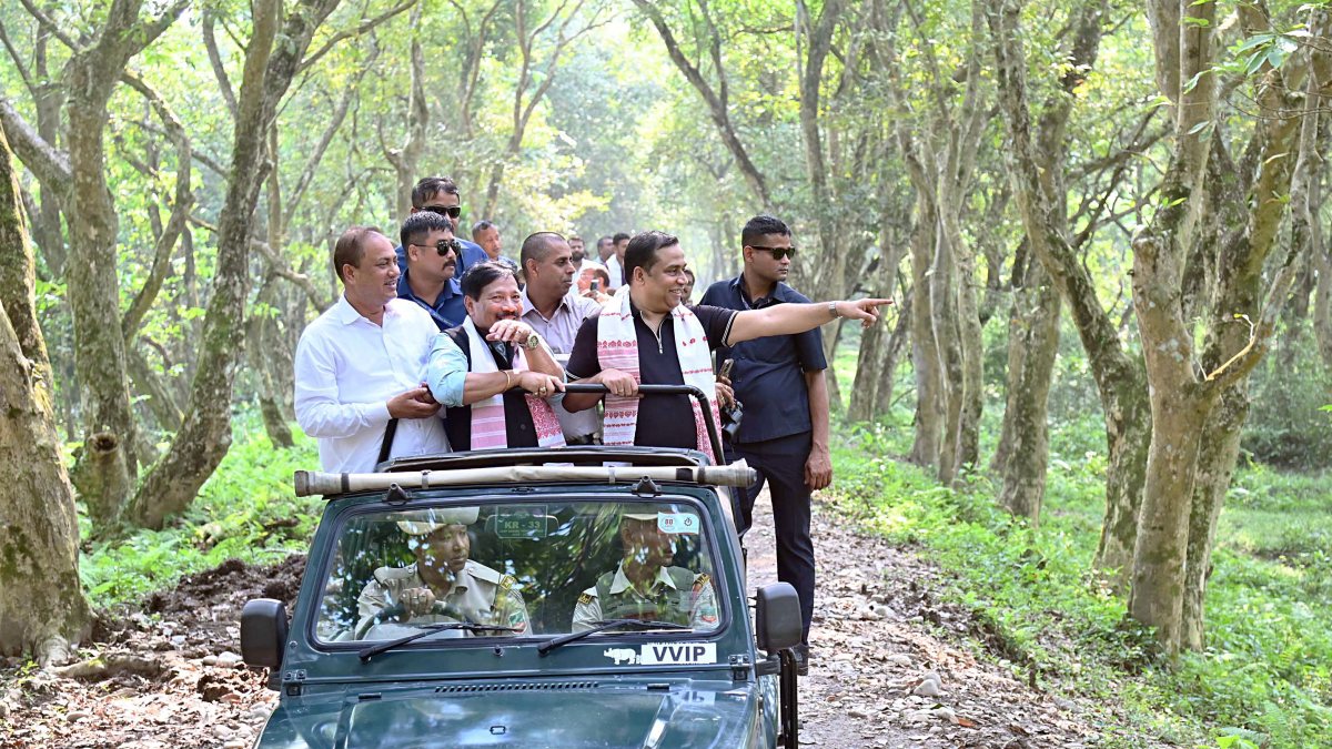 Assam ministers take jeep safari as Kaziranga reopens for 2026-27 season