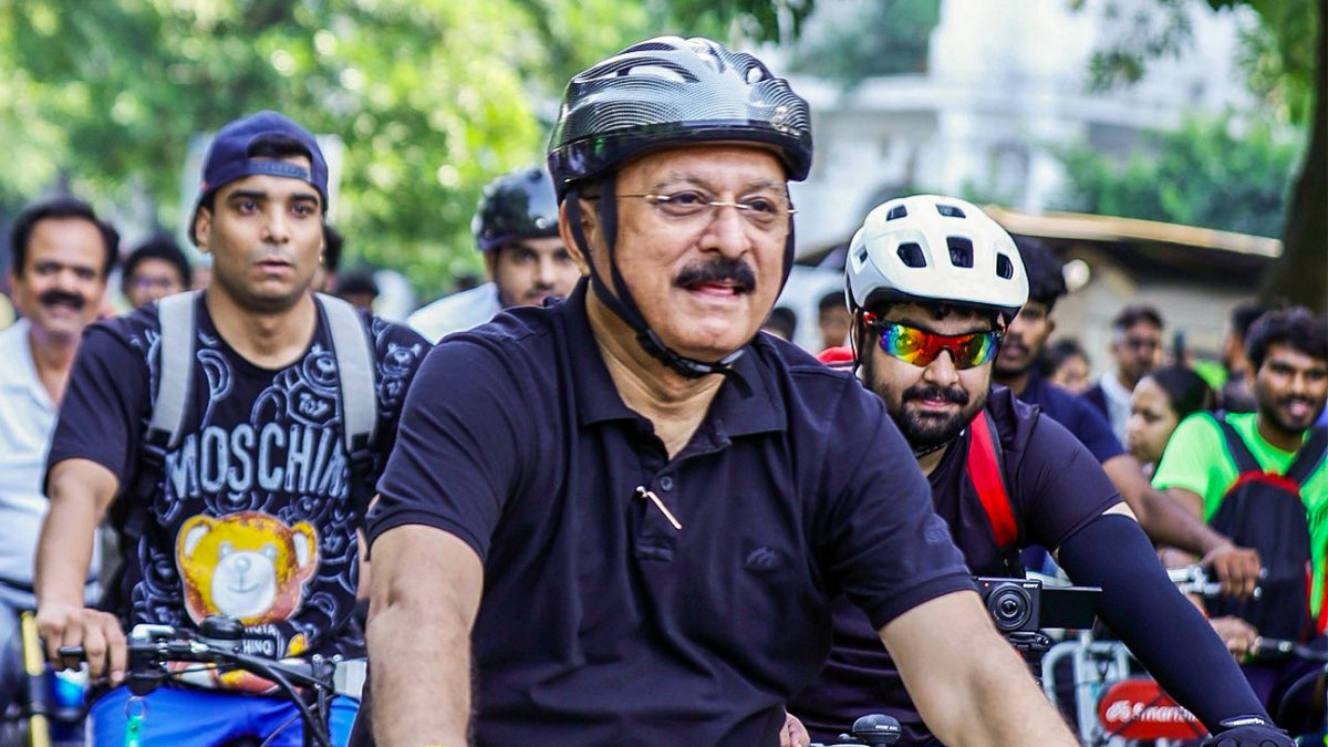 Delhi minister Ashish Sood joins Cycle and Raahgiri Day at Connaught Place