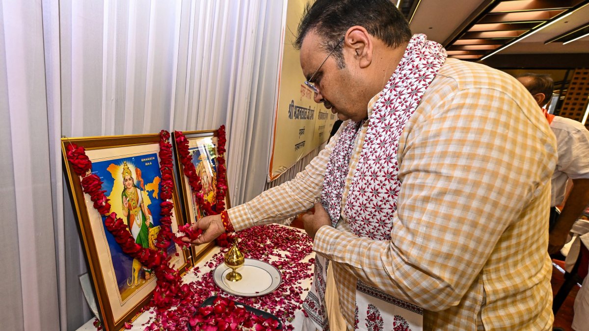 Rajasthan CM Bhajan Lal Sharma pays tribute to Bharat Mata in Pali