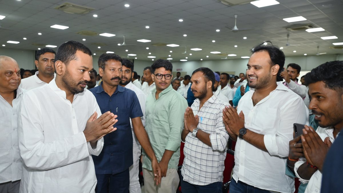 Bihar health minister meets MLC candidate supporters in Patna