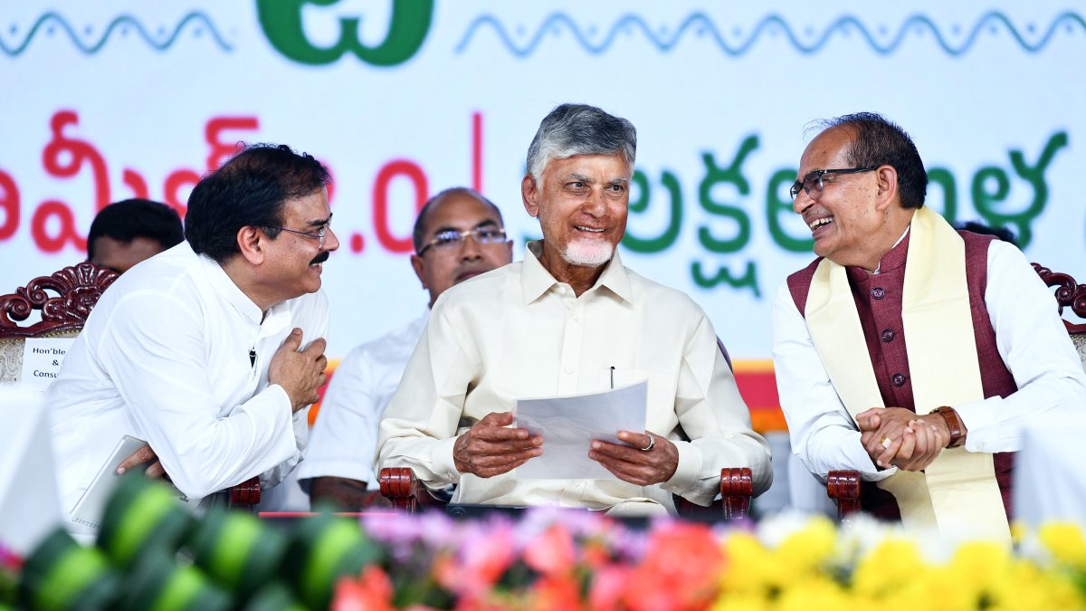 Andhra CM Naidu and union ministers attend PMAY-Gramin housing event