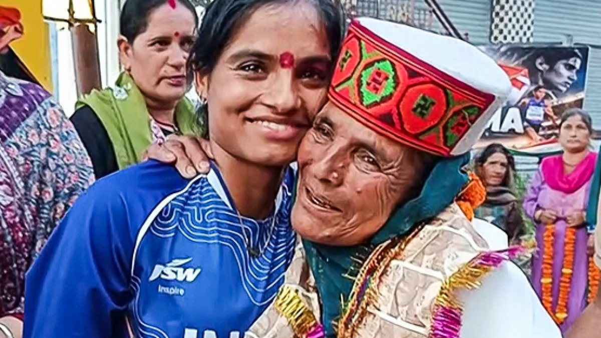 Asian Games bronze medallist Seema Kumari gets grand welcome in Chamba