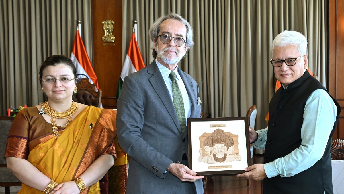 Brazil consul general meets Maharashtra governor in Mumbai