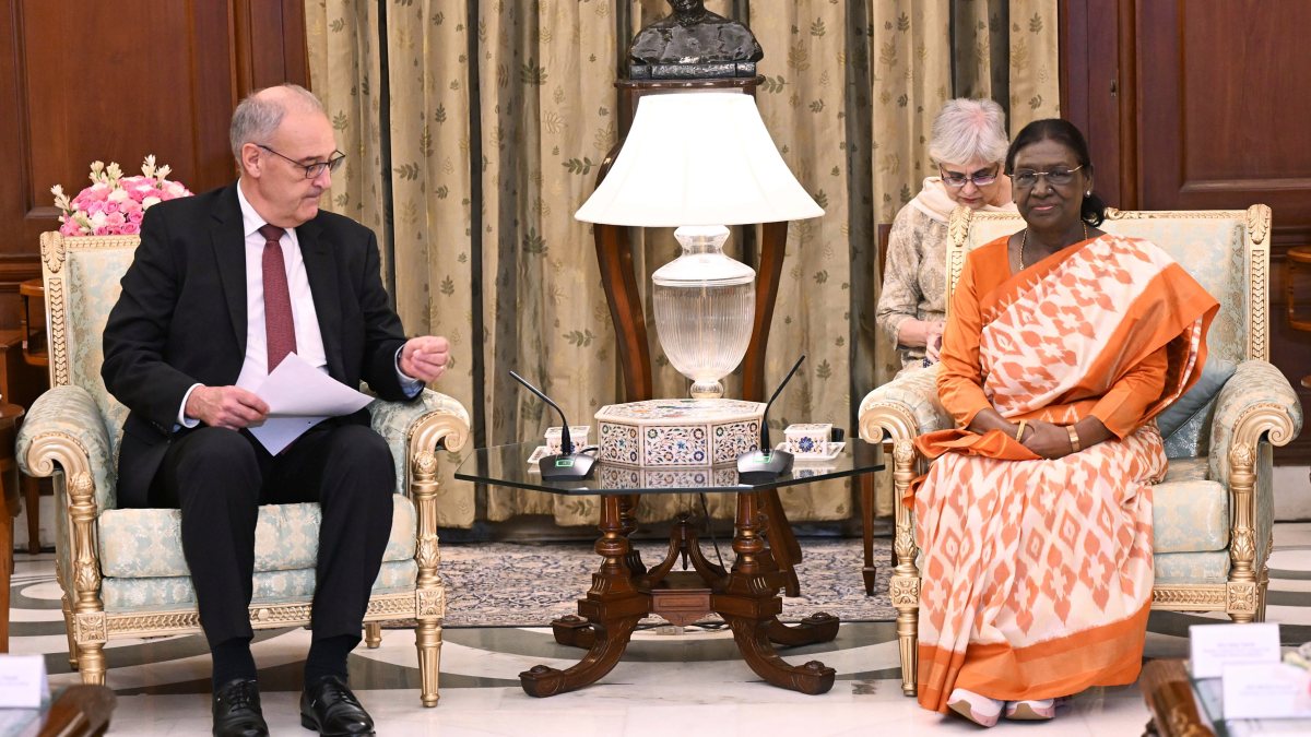 President Murmu hosts banquet for Swiss counterpart at Rashtrapati Bhavan
