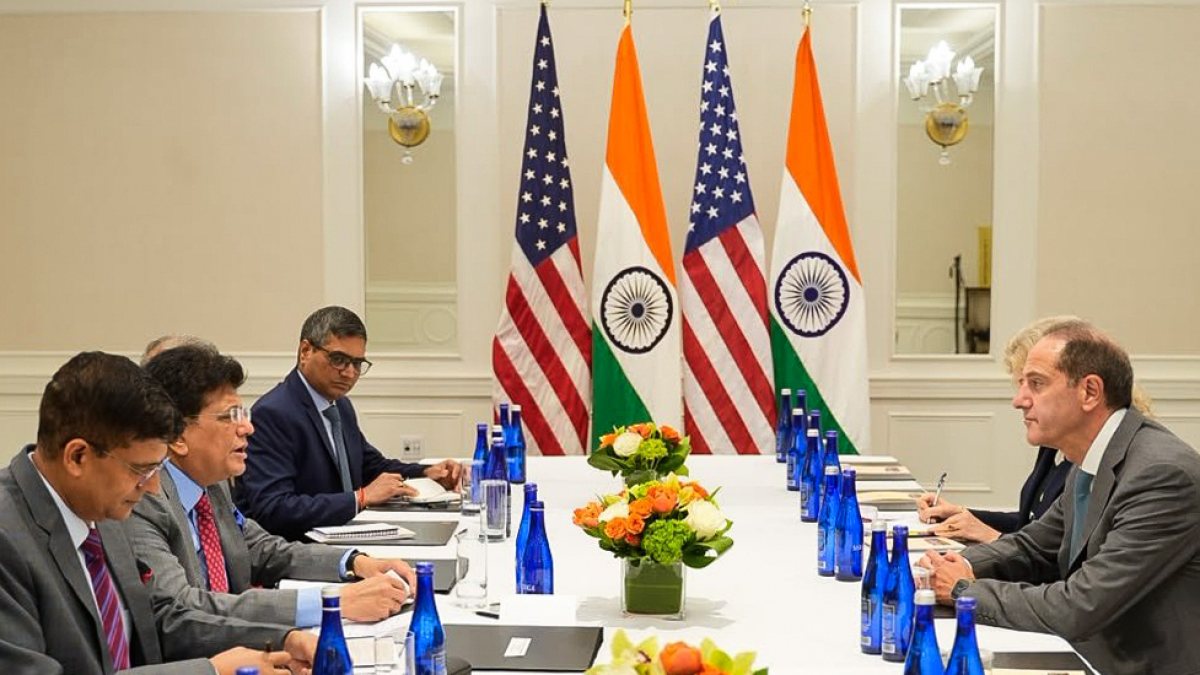 Piyush Goyal meets MetLife CEO in New York
