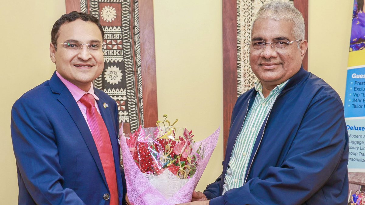 Bhupendra Yadav felicitated in Nadi for Pre-COP discussions