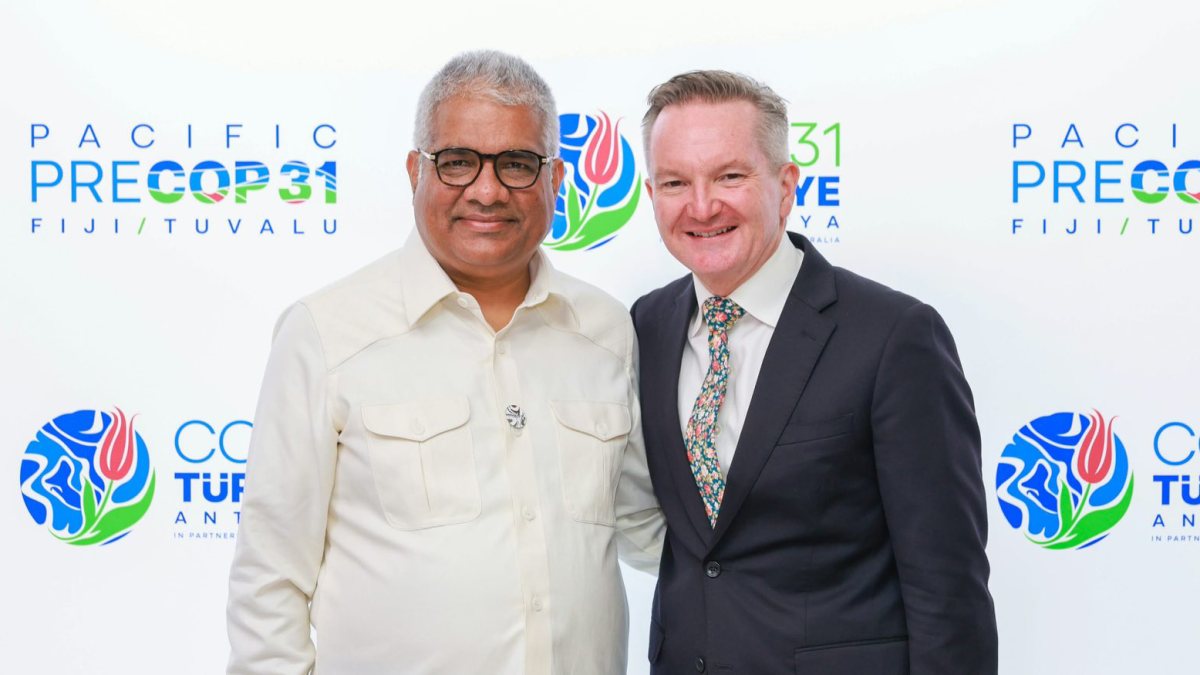 Bhupender Yadav meets Chris Bowen at Pre-COP31 in Nadi