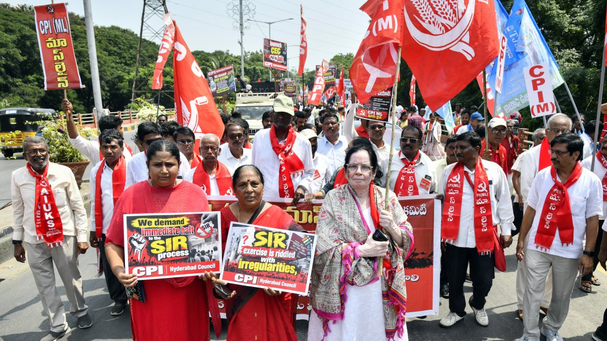 India alliance protests in Hyderabad over election roll revision