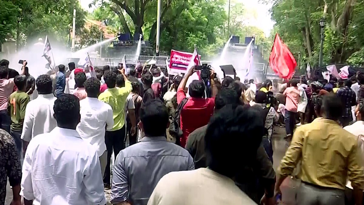Kerala police use water cannon on DYFI SFI protest in Thiruvananthapuram