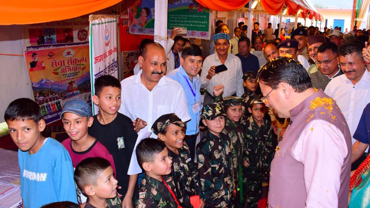 Uttarakhand CM Dhami interacts with schoolchildren at science festival