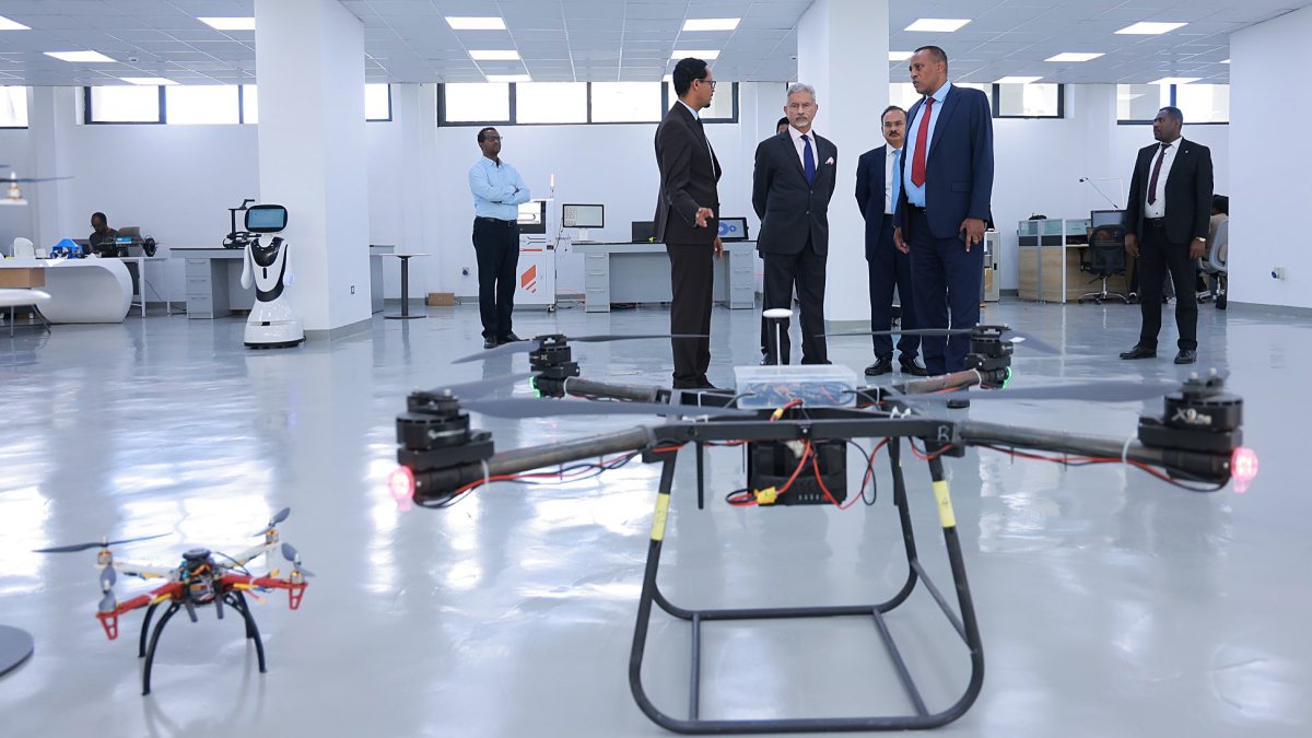 Jaishankar visits AI Institute in Addis Ababa