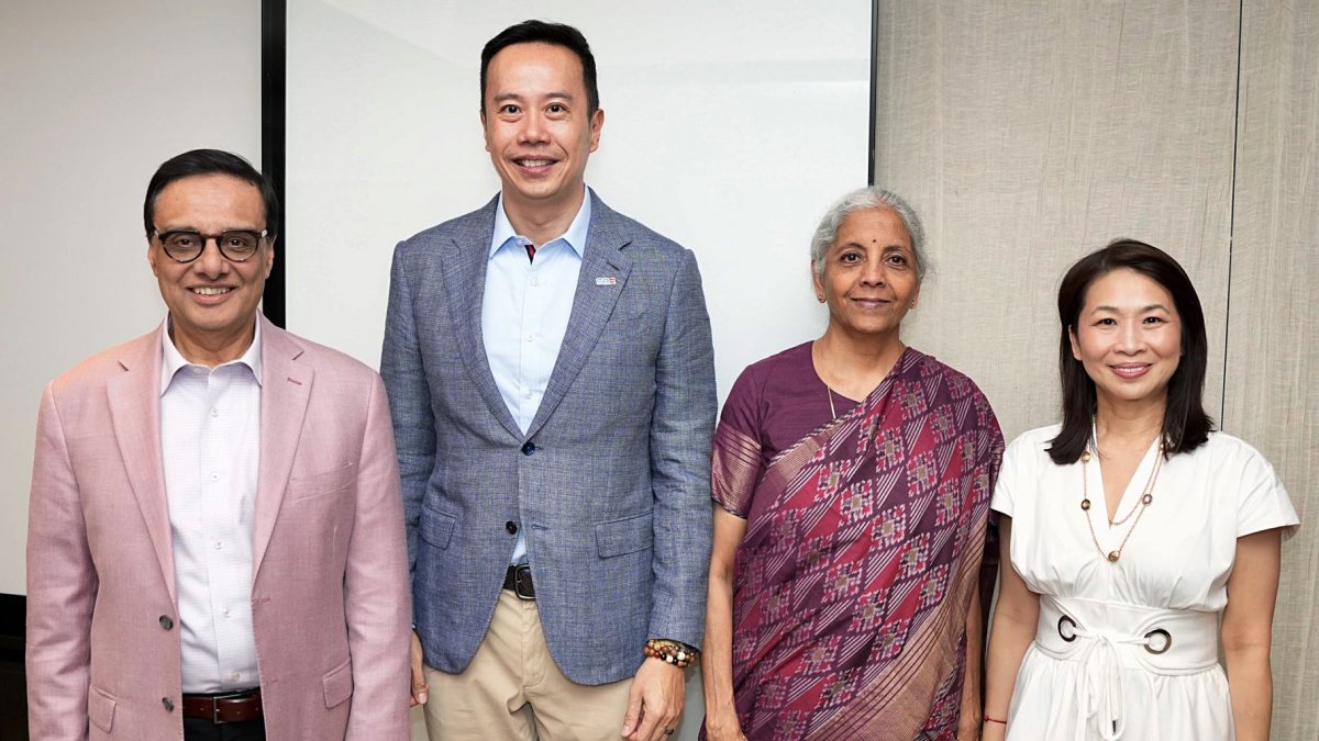 Sitharaman meets Singapore business federation leaders
