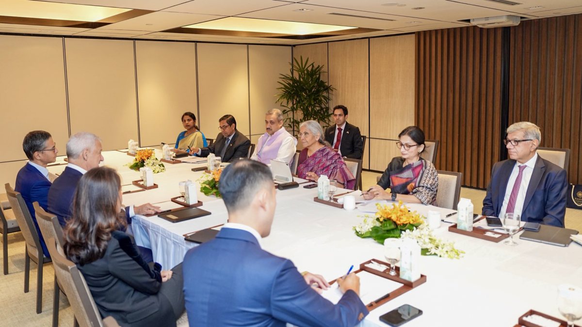 Sitharaman meets Standard Chartered CEO in Singapore