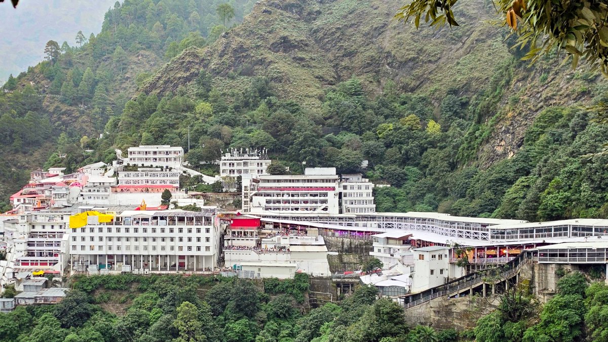 Mata Vaishno Devi temple glows on first day of Sharad Navratri