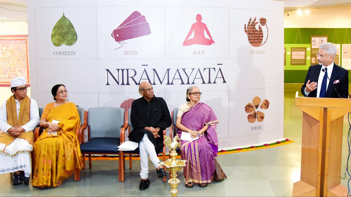 Jaishankar inaugurates exhibition on healing in South Asian texts