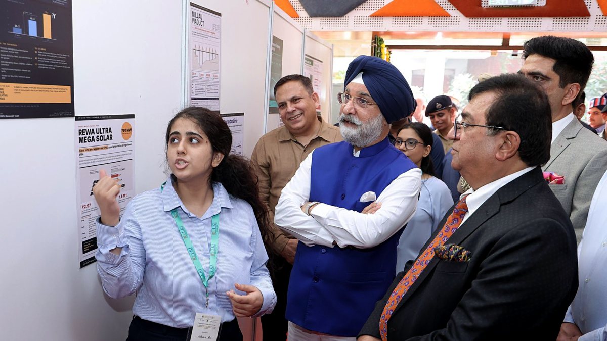 Delhi LG attends public-private partnership capacity building programme