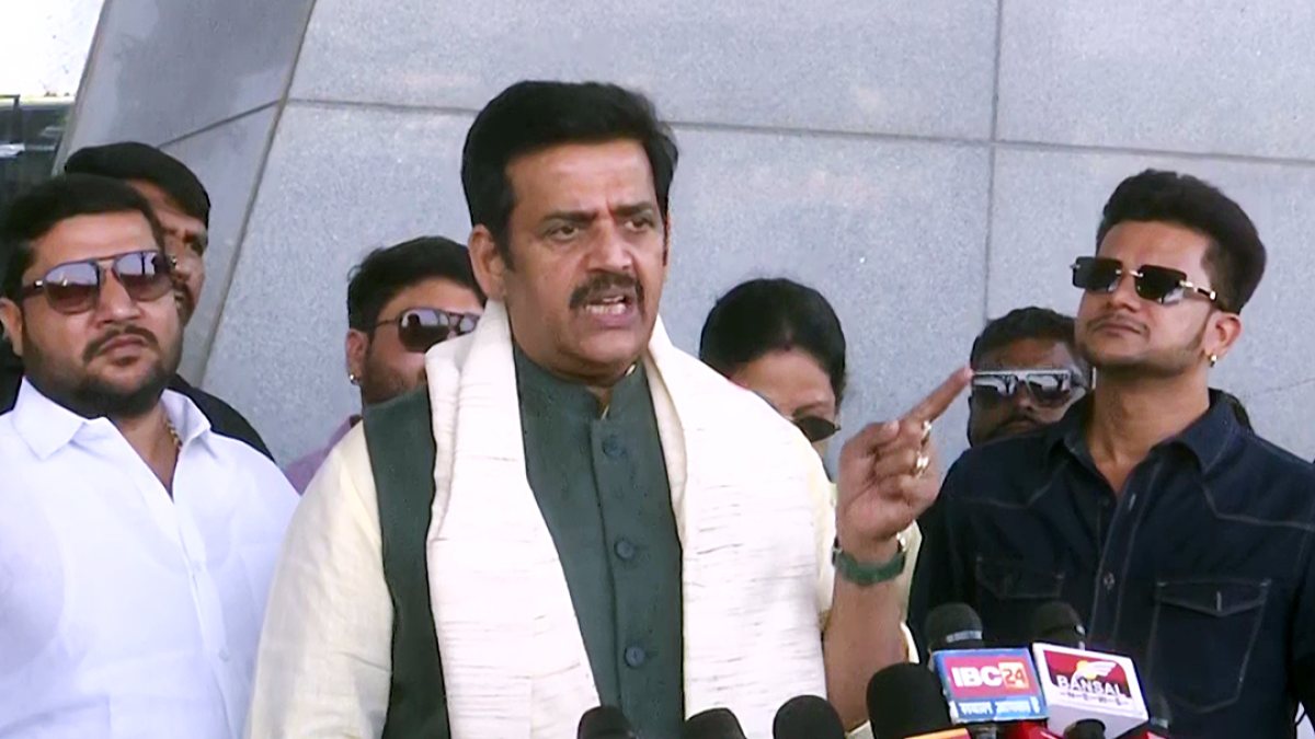 BJP MP Ravi Kishan speaks to media on INDIA bloc protest in Raipur