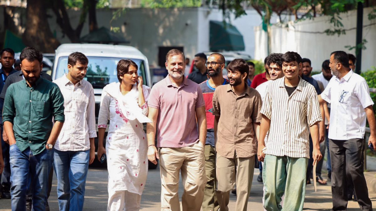 Rahul Gandhi joins protesters at Delhi press conference over SIR row