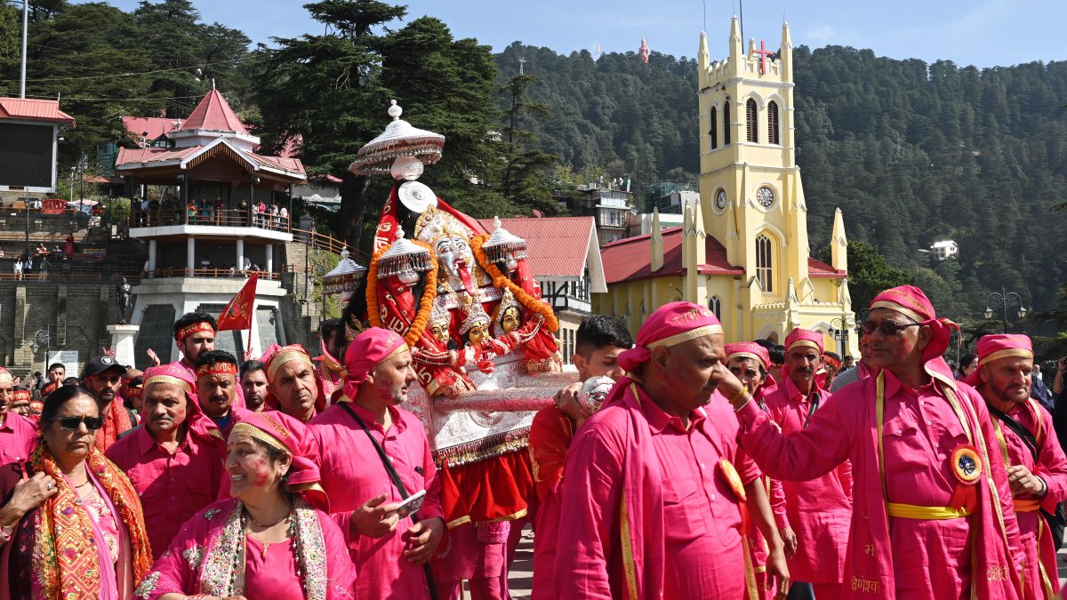 Devotees join Maa Dakshineshwari Kali chariot procession in Shimla