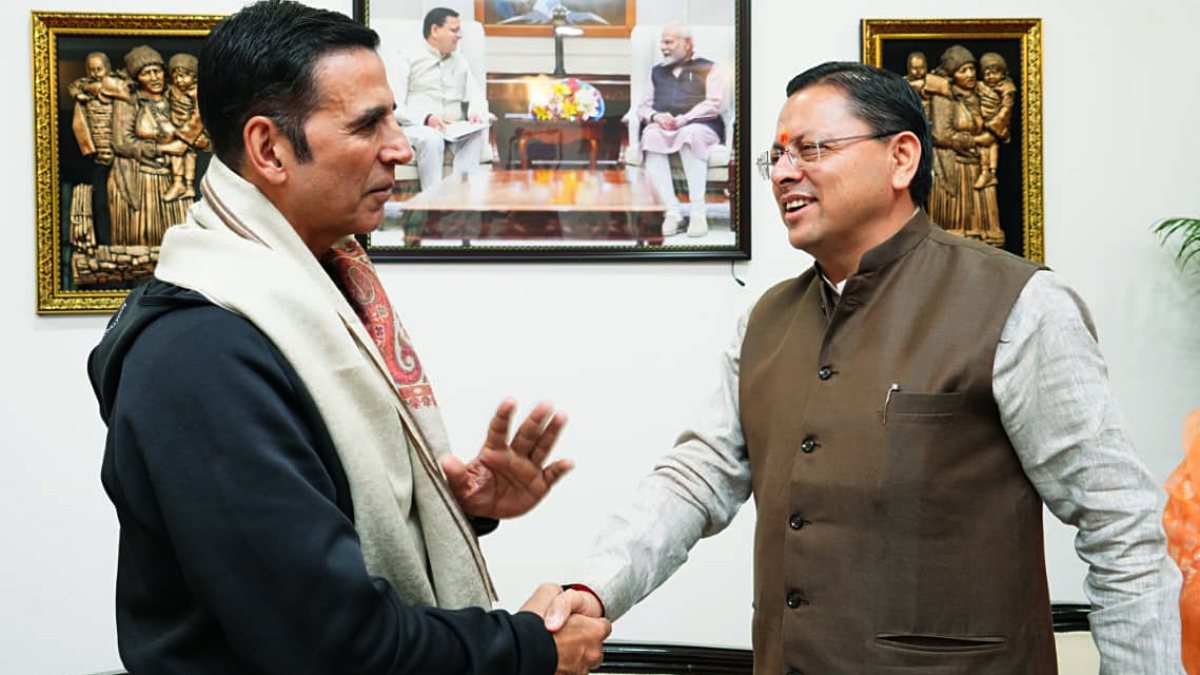 Akshay Kumar meets Uttarakhand CM Pushkar Singh Dhami in Dehradun