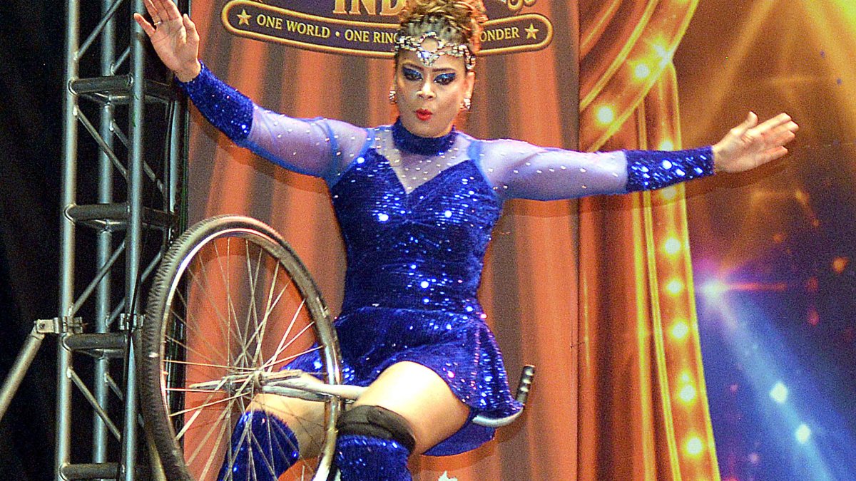 Rambo Circus artist performs stunt in Bengaluru