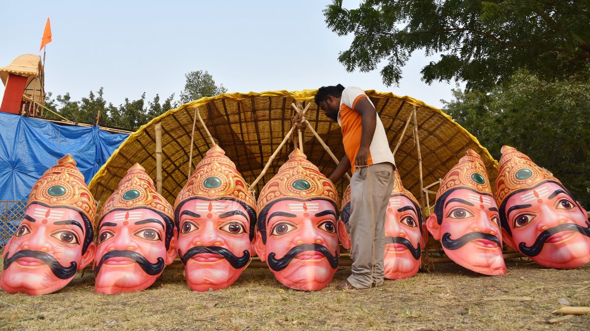 51-foot Ravana effigy installed in Akola