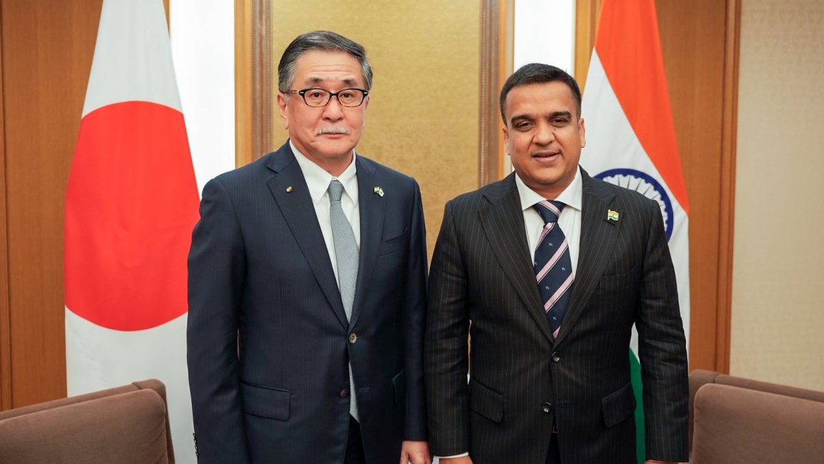 Gujarat deputy CM meets Kaneka and ITOCHU in Tokyo