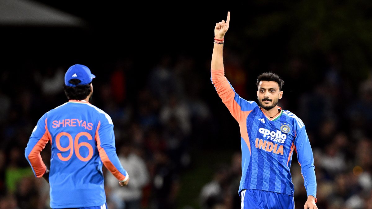 Axar Patel celebrates Finn Allen wicket in Christchurch T20I