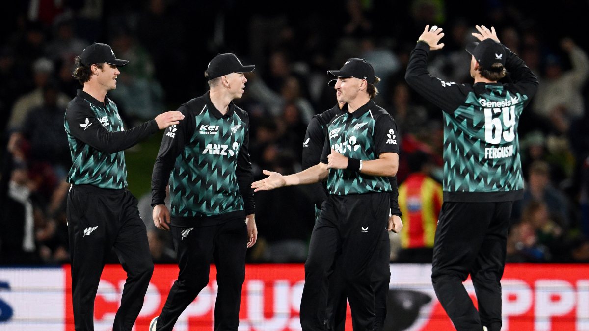 New Zealand celebrate Ishan Kishan wicket in Christchurch T20I