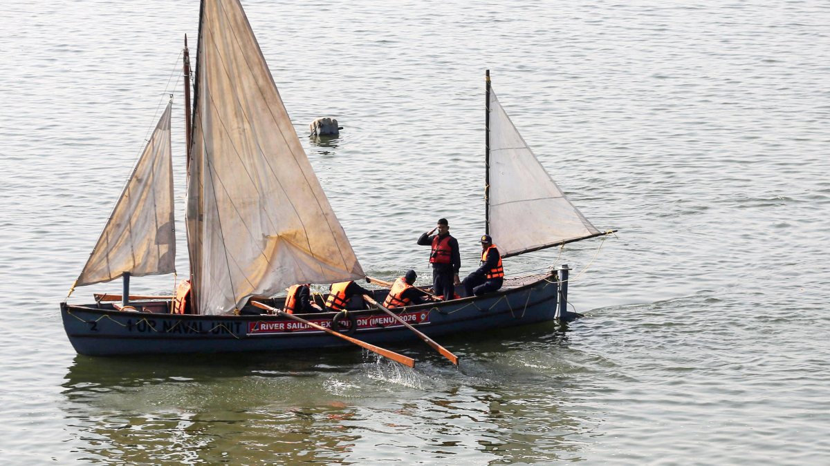 NCC cadets row boats at Namami Gange expedition flag-off in Prayagraj