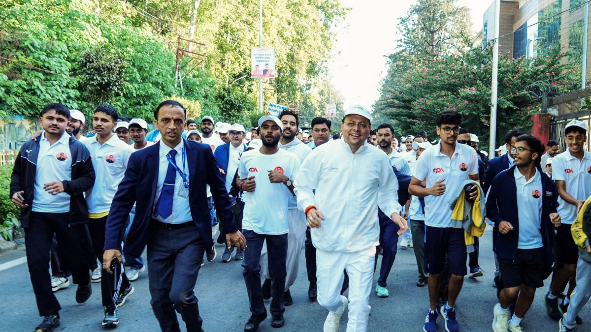 Dhami joins walkathon for drug-free Uttarakhand in Dehradun