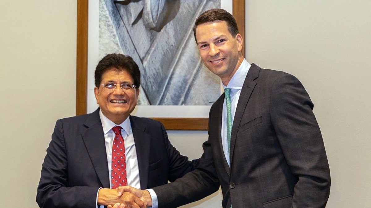 Piyush Goyal meets Bertelsmann investments CEO in Berlin