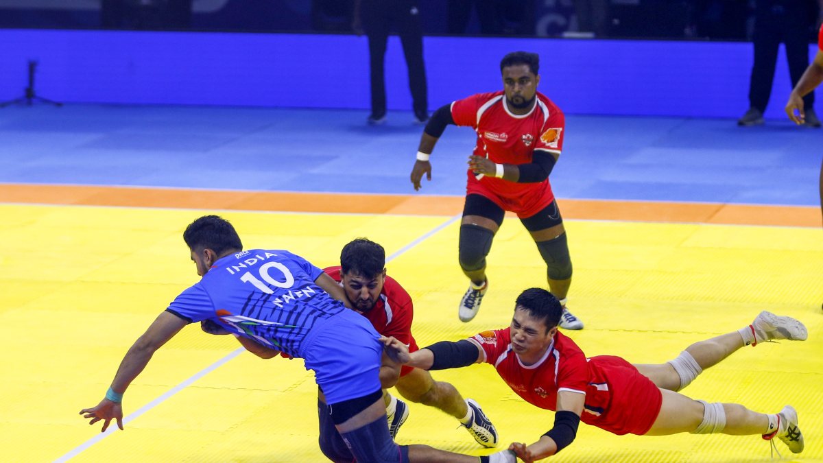 Indian player raids England defence at Commonwealth Kabaddi Championship