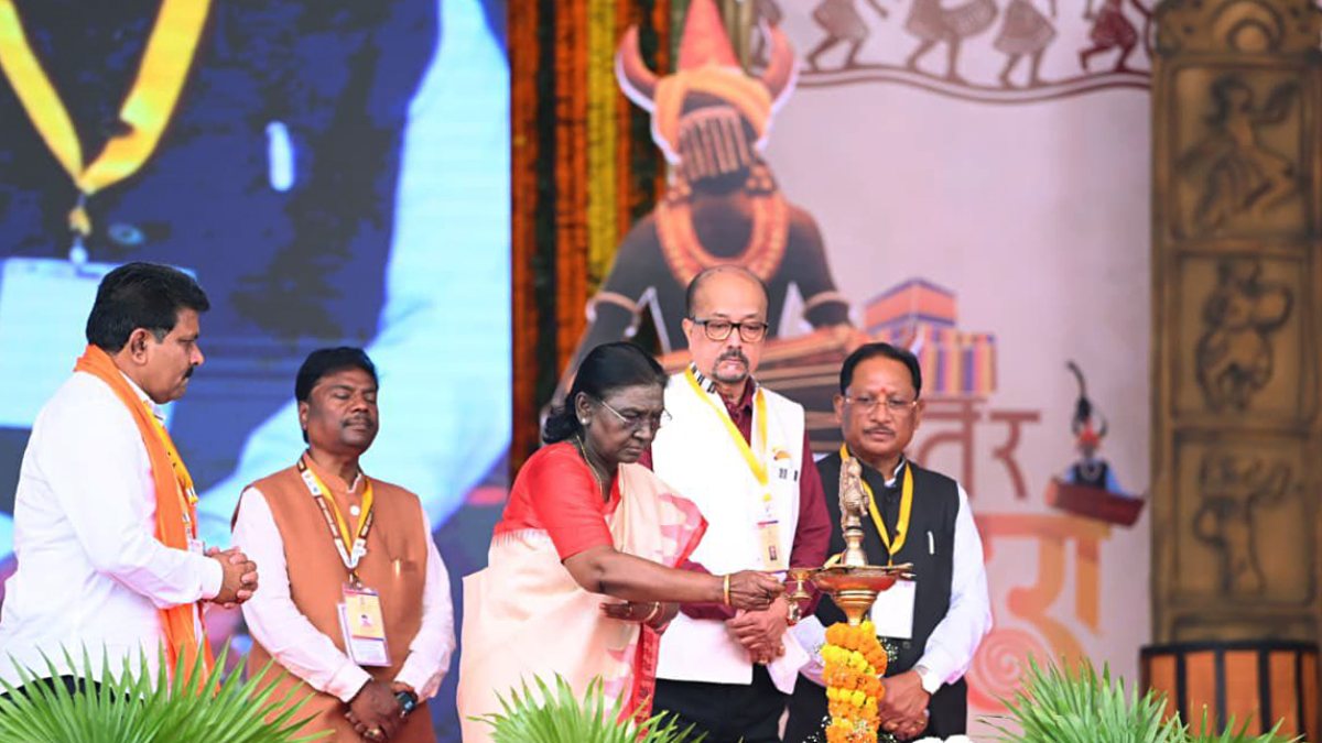 President Murmu lights lamp at Bastar Dussehra event in Jagdalpur