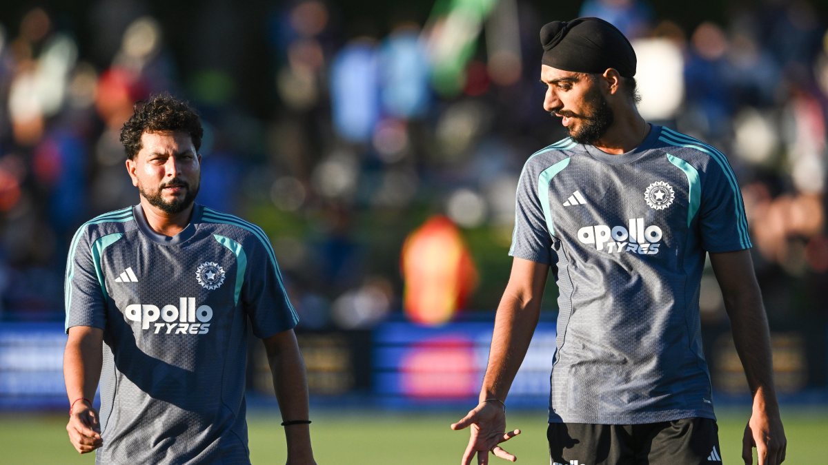 Kuldeep and Arshdeep warm up ahead of second T20 in Christchurch