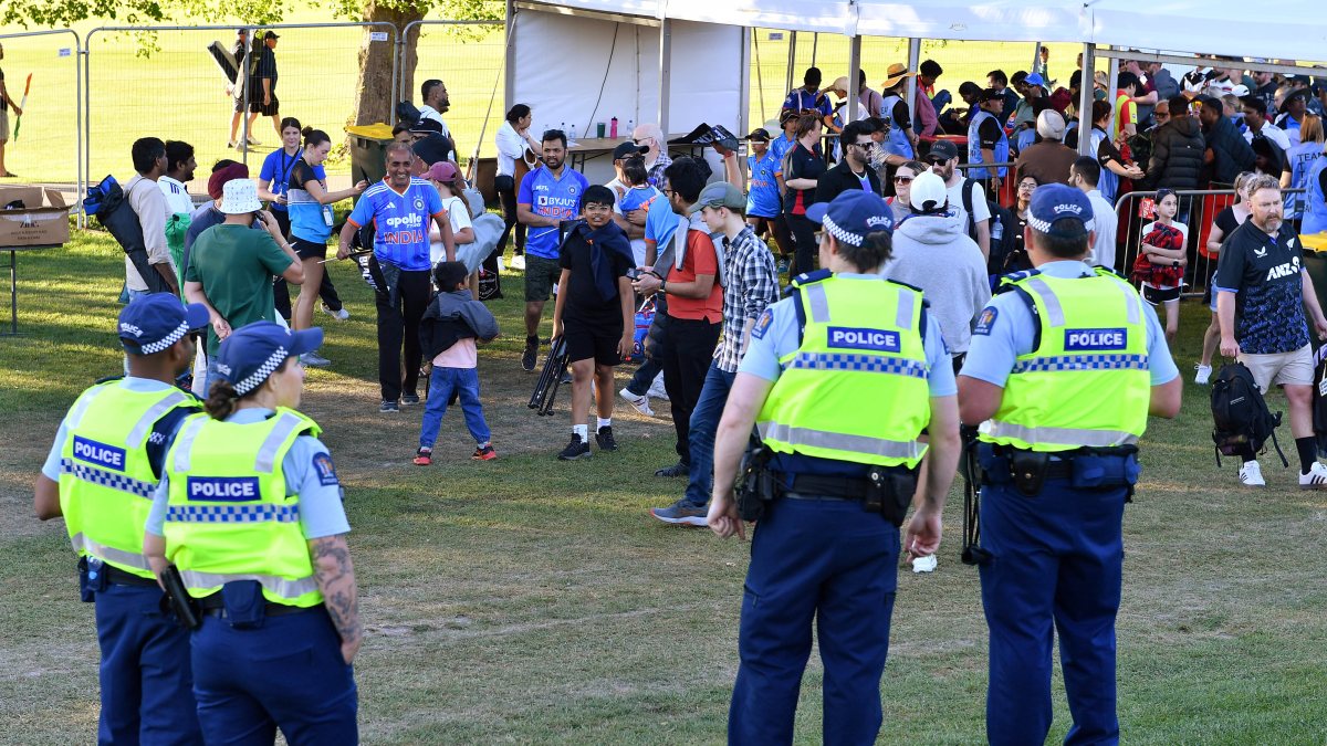 Fans arrive at Hagley Oval for NZ vs India 2nd T20
