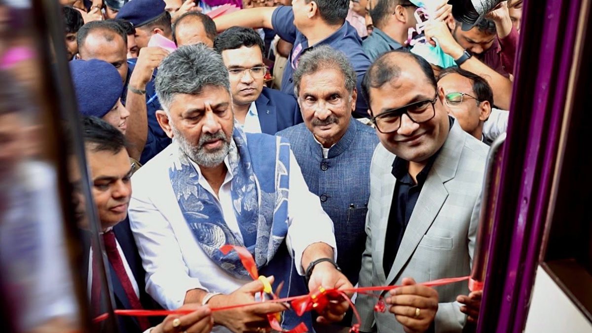 Shivakumar inaugurates Golden Chariot luxury train in Bengaluru