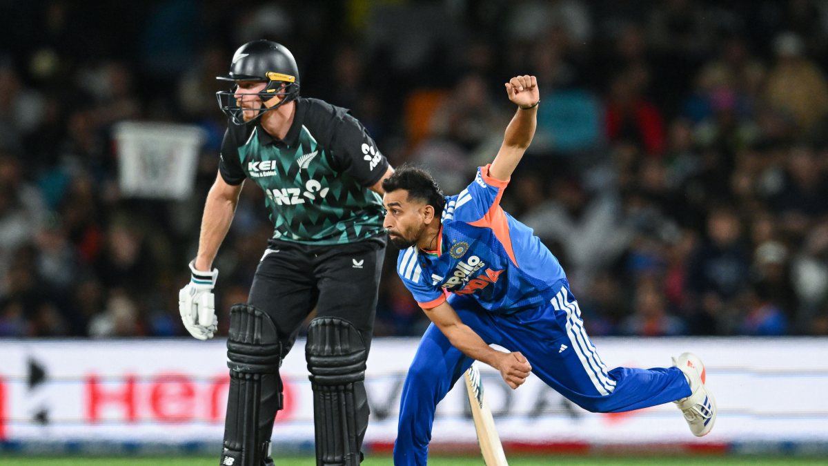 Prince Yadav bowls in second T20I against New Zealand