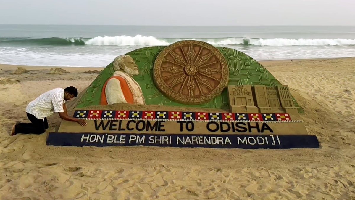 Sand artist creates sculpture to welcome Modi to Odisha