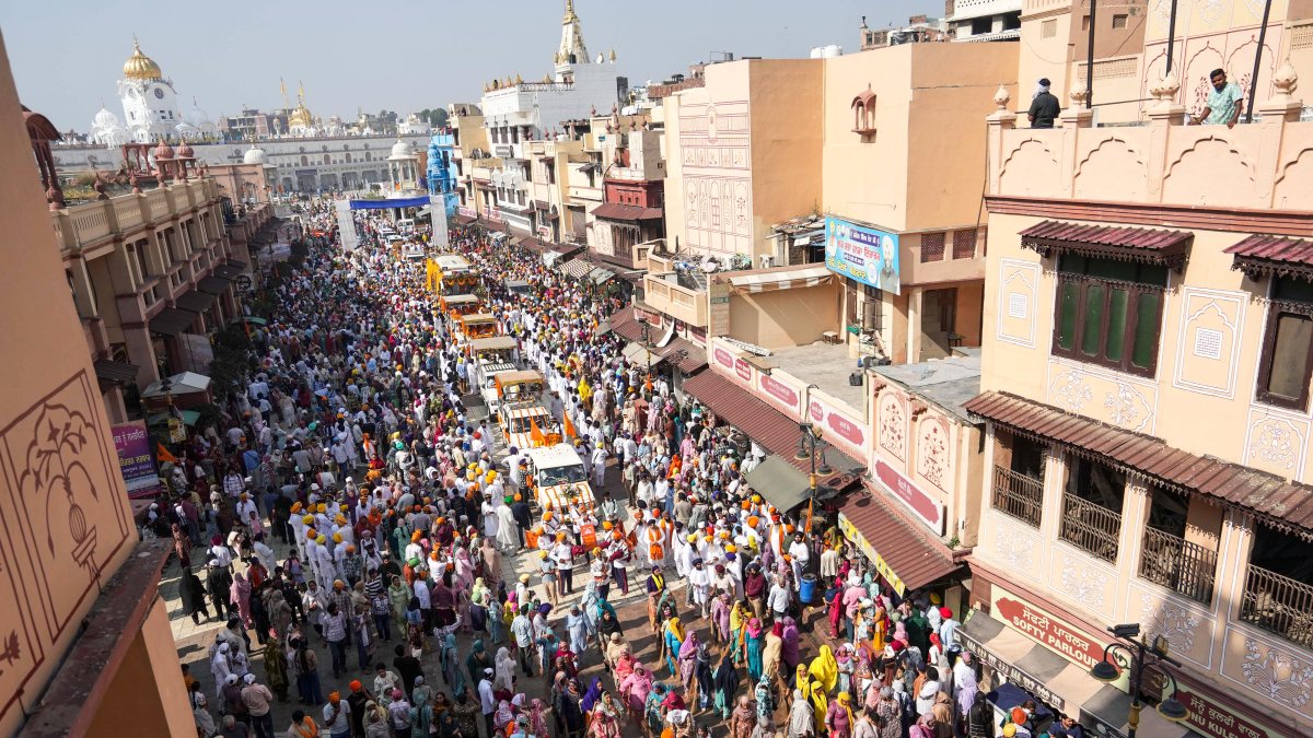 Devotees join procession on Guru Ram Das Gurpurab eve in Amritsar
