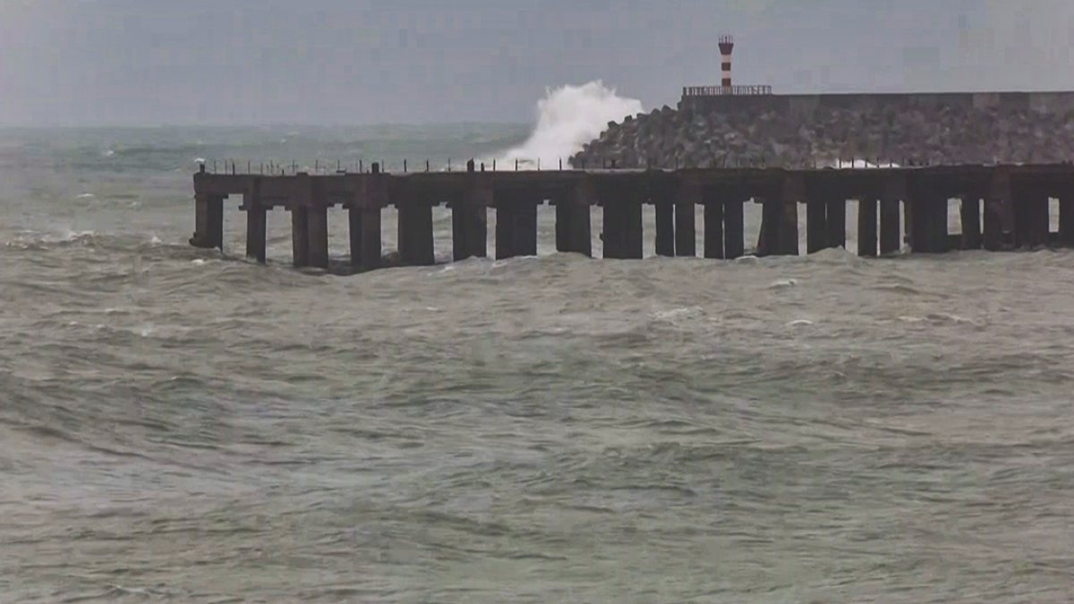 Rough sea conditions in Ganjam as Cyclone Arnab nears coast