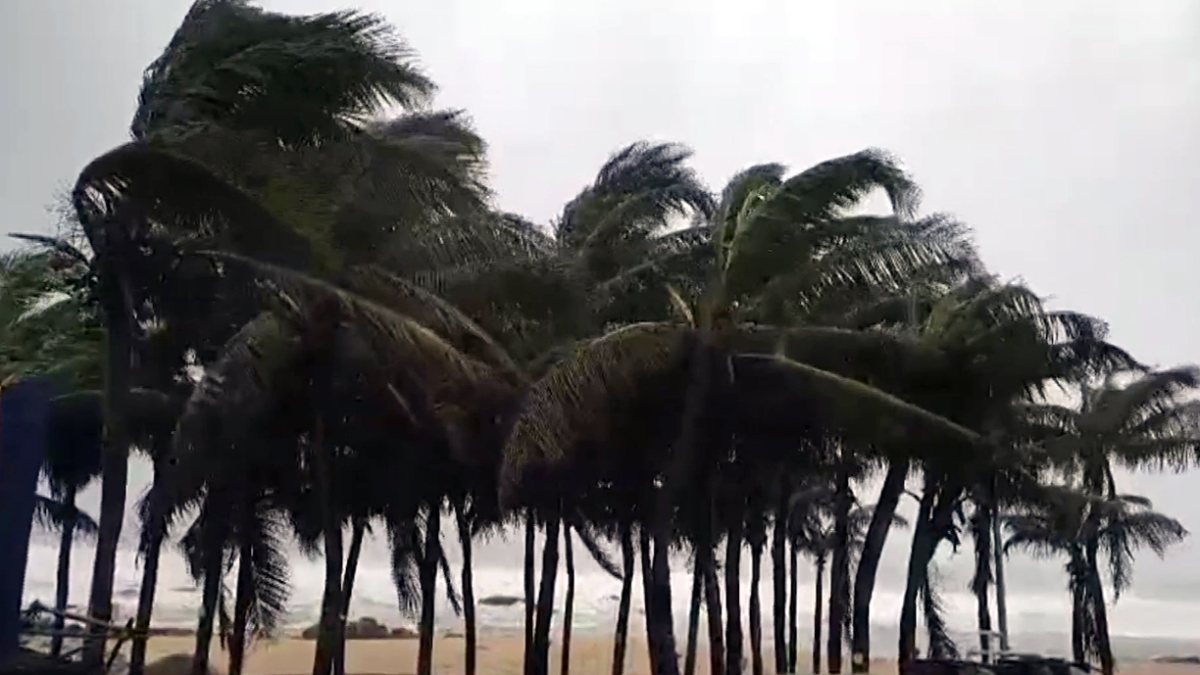 Cyclone Arnab brings bad weather to Visakhapatnam