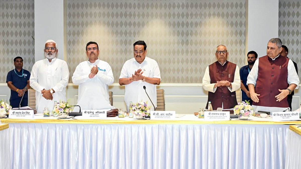 Paatil chairs ninth meeting of Ganga Flood Control Board